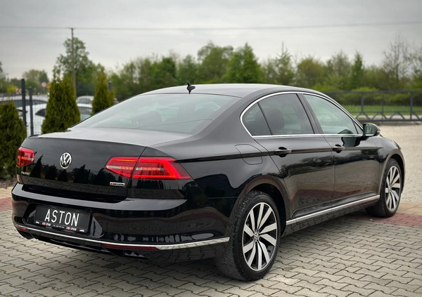 Volkswagen Passat cena 84700 przebieg: 222000, rok produkcji 2019 z Lubień Kujawski małe 562